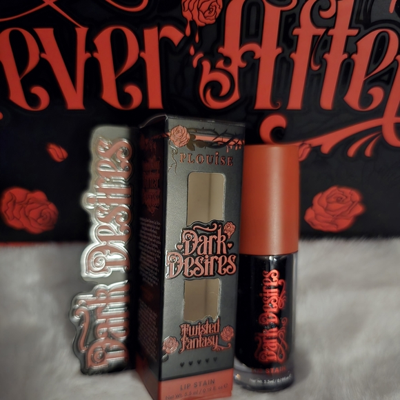 P.Louise Mystic Moonlight Eyeshadow Palette, Bad Bit*h Lip Duo Licorice & Lip ST - Picture 12 of 12